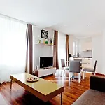 Premium By Livingdowntown Daire