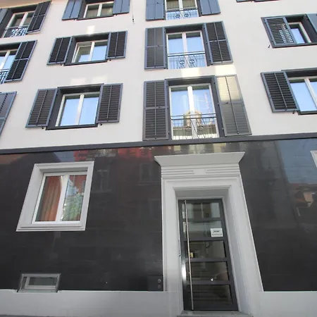 Premium By Livingdowntown