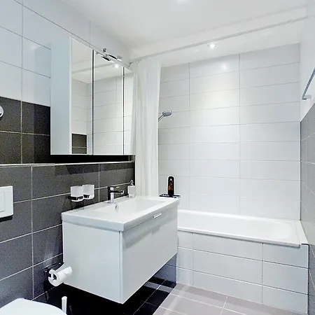 Apartment Premium By Livingdowntown